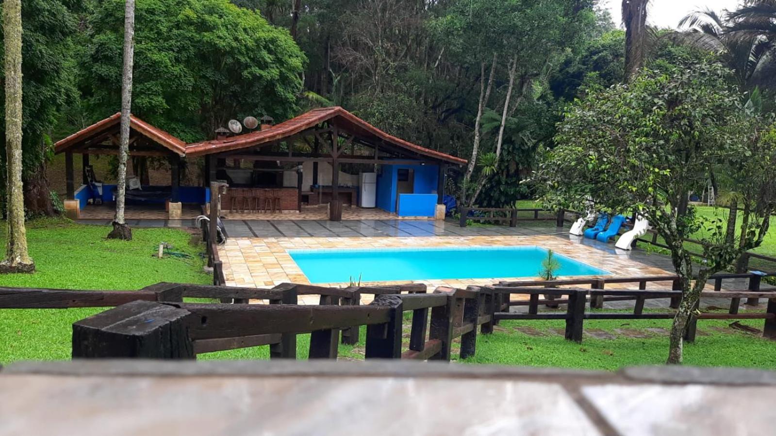 Casa De Campo Agradavel Com Piscina, Parquinho, Lago, Riacho, Quadra, Sinuca E Mais! Villa Жукитиба Екстериор снимка