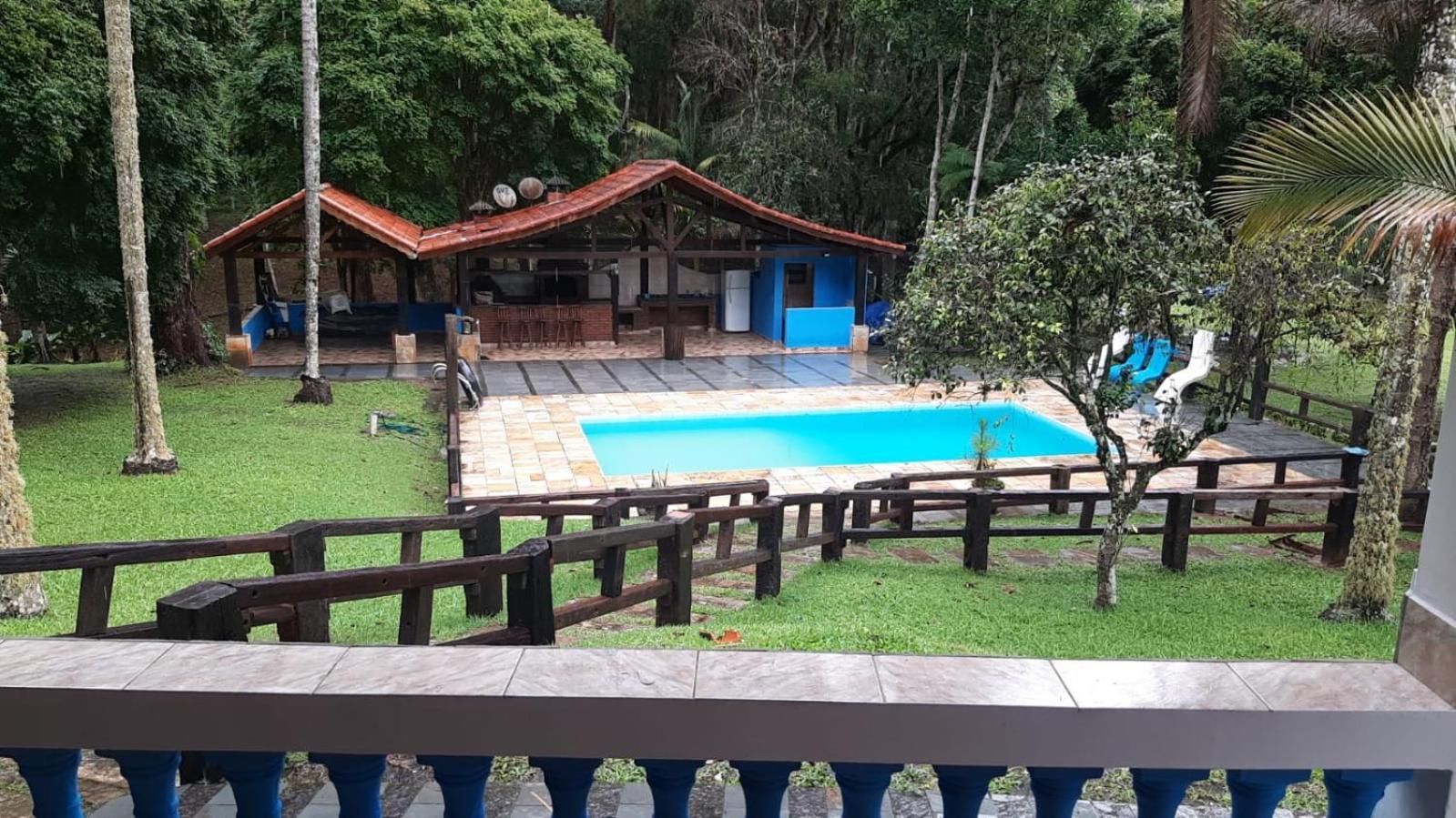 Casa De Campo Agradavel Com Piscina, Parquinho, Lago, Riacho, Quadra, Sinuca E Mais! Villa Жукитиба Екстериор снимка